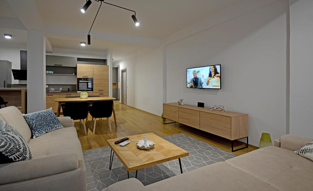 Central Apartments In Skopje City Center 외부 사진