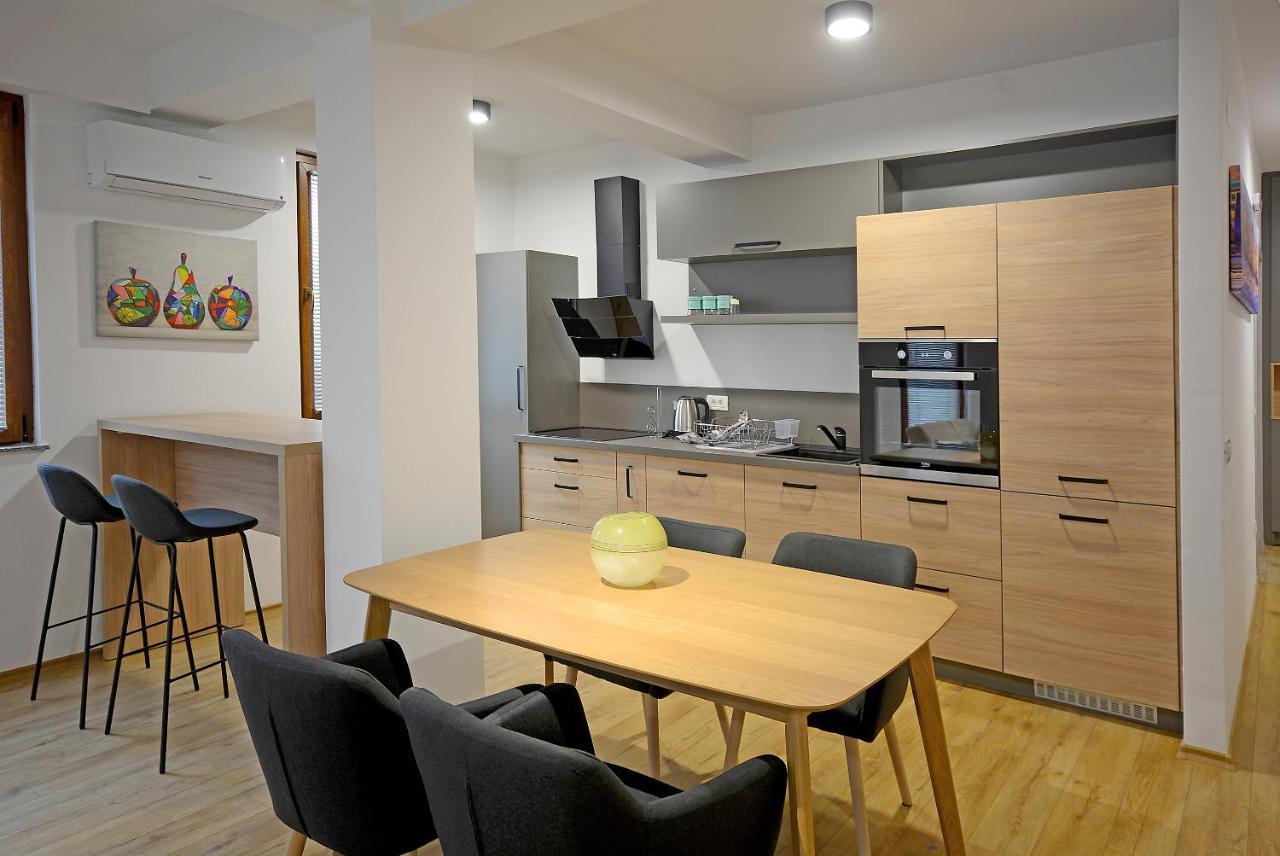 Central Apartments In Skopje City Center 외부 사진